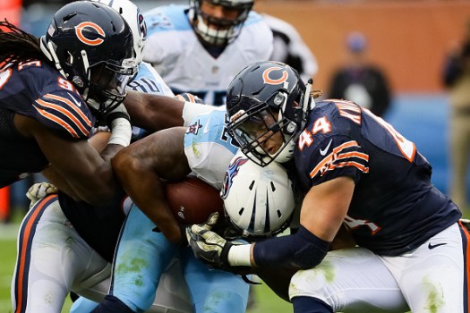 Nick Kwiatkoski vs Titans.jpg