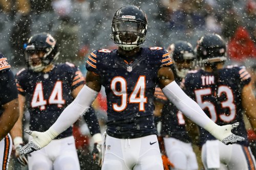 Leonard Floyd in snow