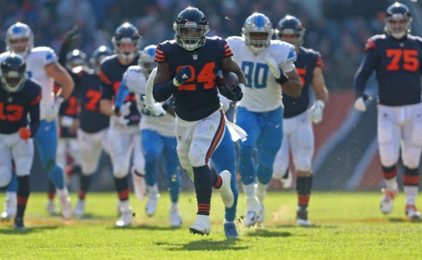 NFL: Detroit Lions at Chicago Bears
