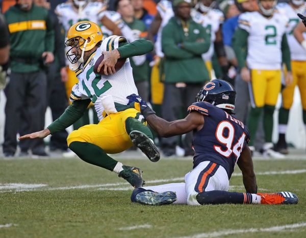 Leonard Floyd throwing Rodgers down like a rag doll 2018